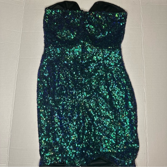 Strapless Sequin Windsor M Dress - Picture 4 of 5